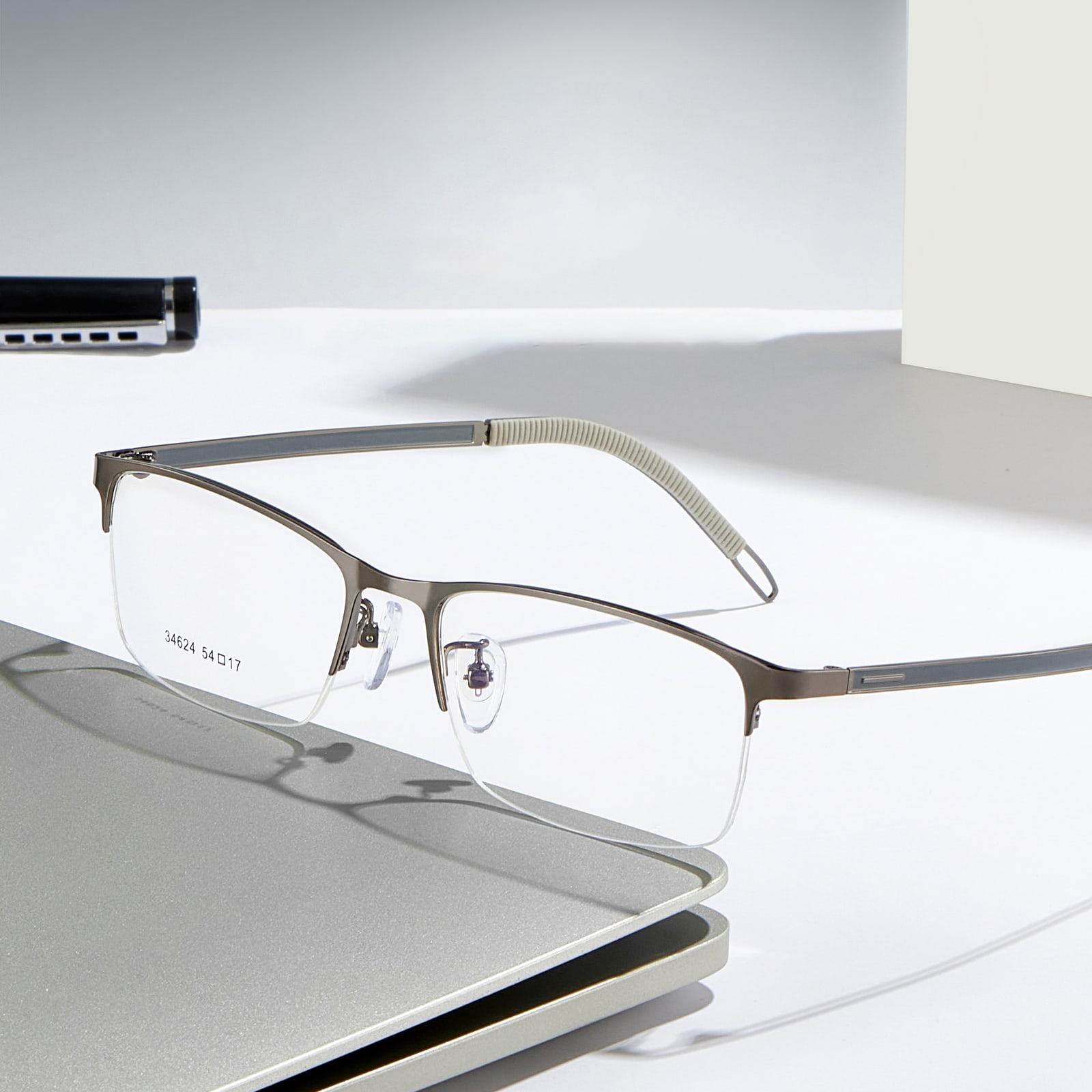 34624 Nordic Reading Auxiliaris Alloy Glasses