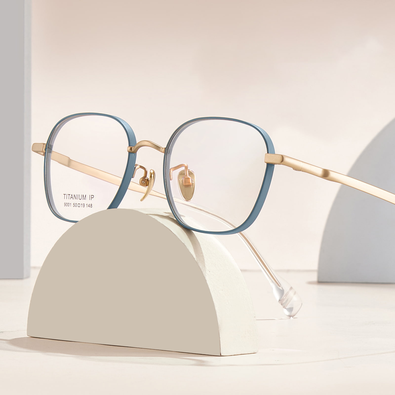 9001 Polygonal Simple and Solidus Purus Titanium Glasses