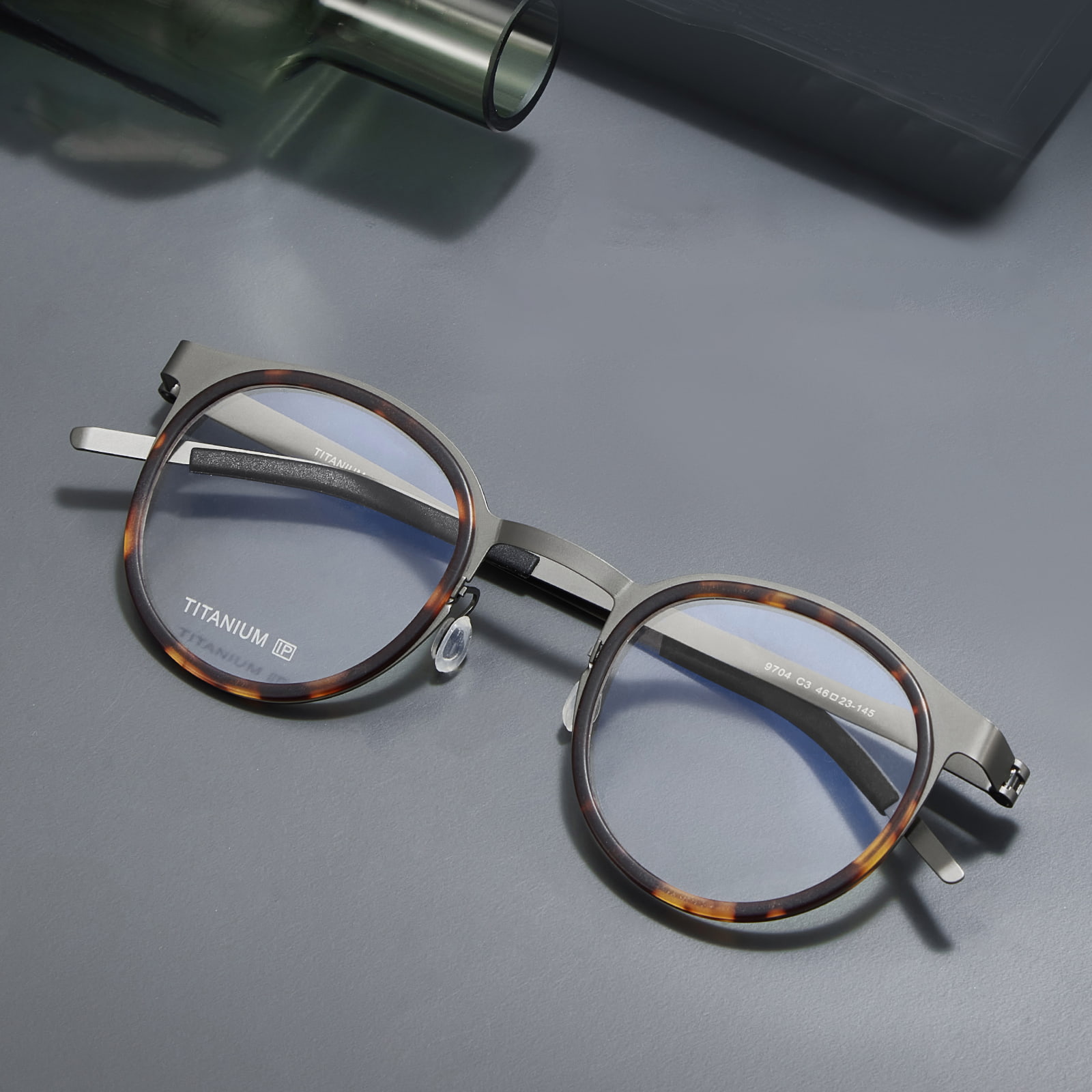 9704 Separate Rim Screwless Pure Titanium Vitra