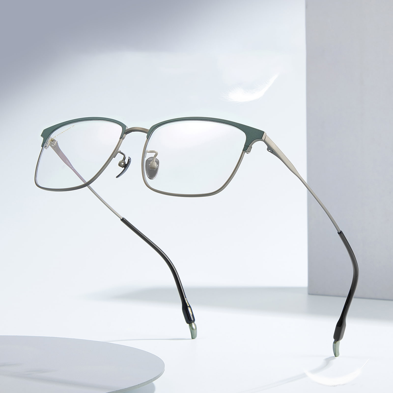 9727 Duo-Tone Ultra Thin Supercilium Frame Pure Titanium Glasses