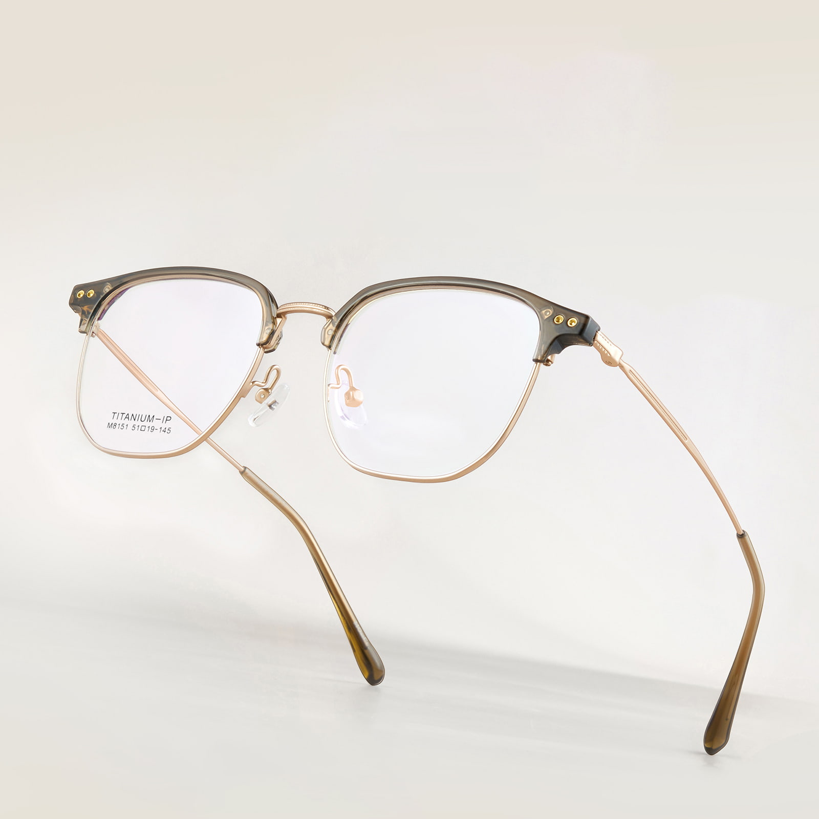M8151 Quadratus Circulus β Titanium Glasses