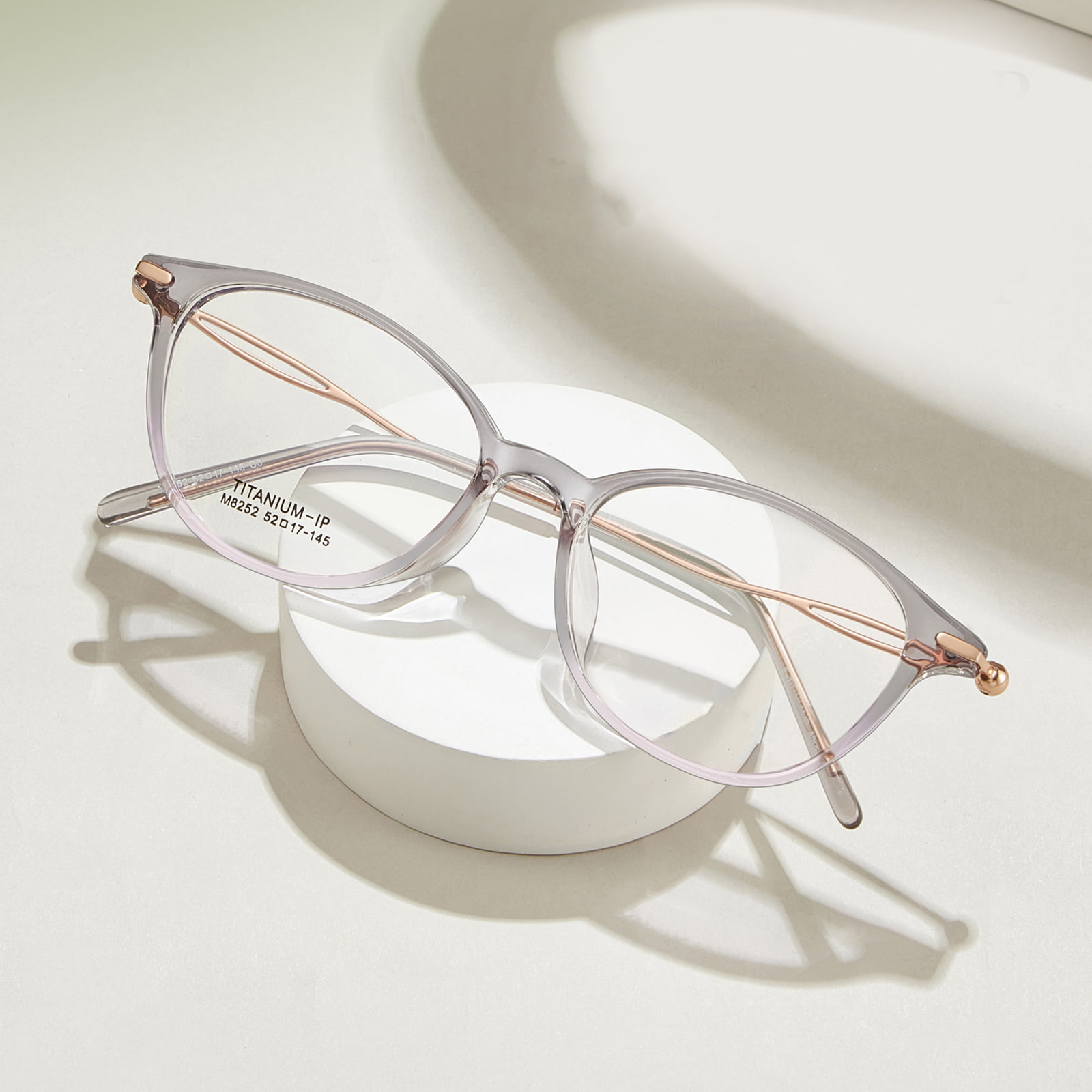 M8252 Ultra-Tough Titanium Crura cava β Titanium Glasses