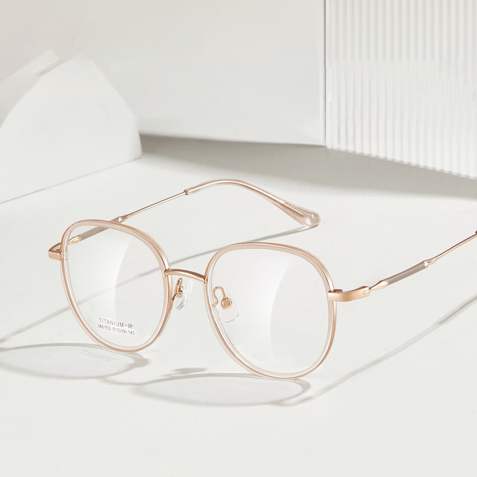 M6153 Round Frame Titanium Legs Metal Details Beta Titanium Glasses