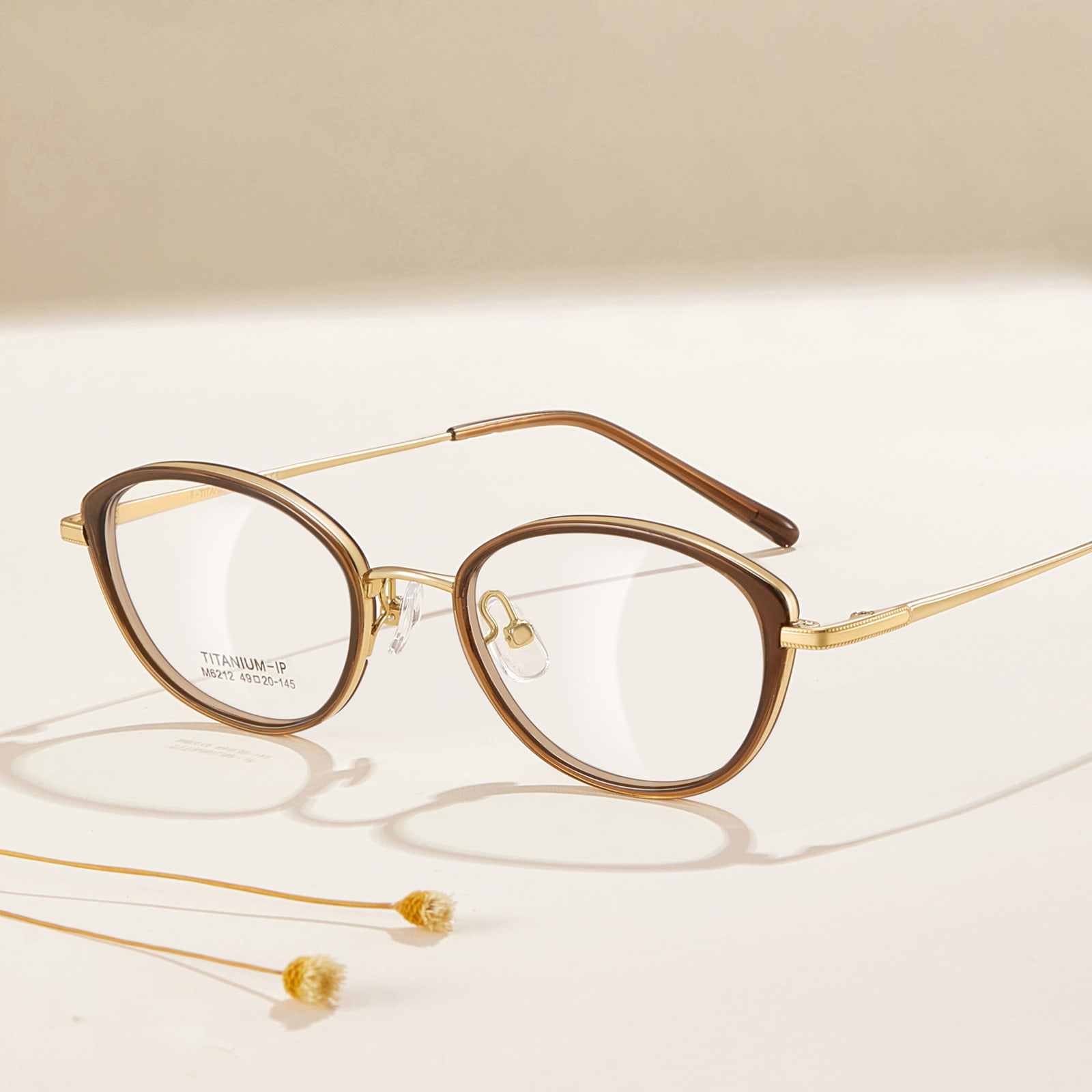 M6212 Wide-Rimmed Curve Mollis β Titanium Glasses