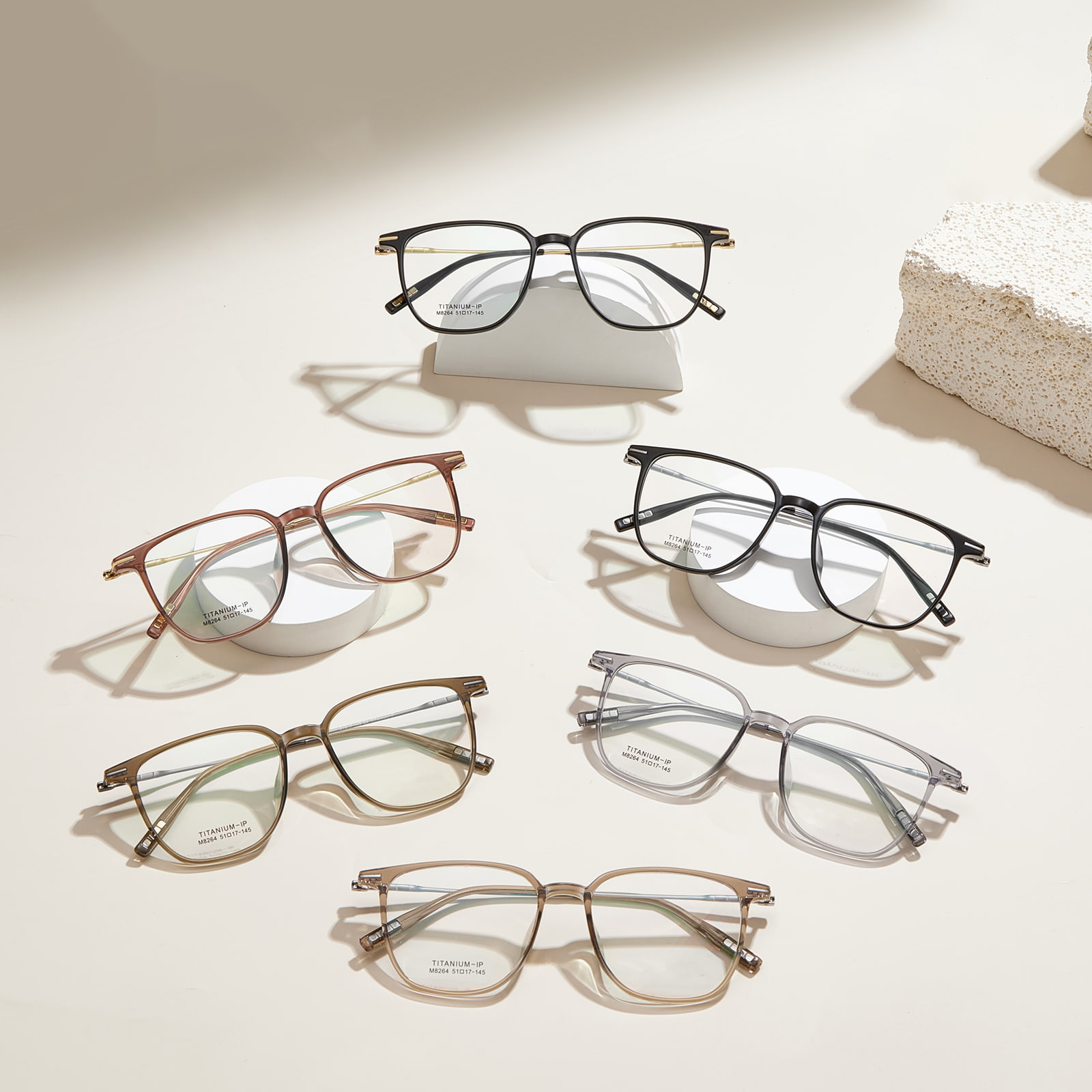 M8264 Leve et Durabile Bamboo β Titanium Vitra