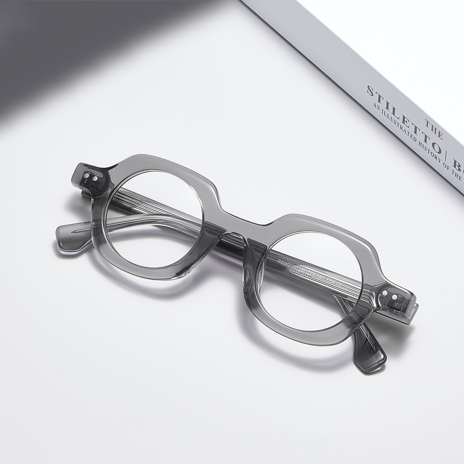 RD29007 Special Shaped Bold Crystal Plate Glasses