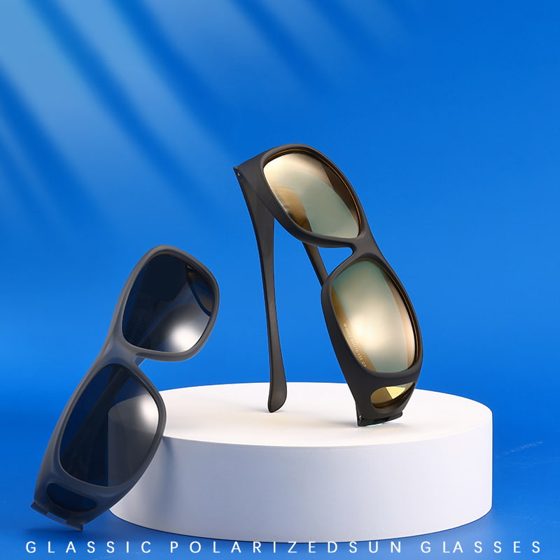 II Outdoor Activities Jacket Sunglasses